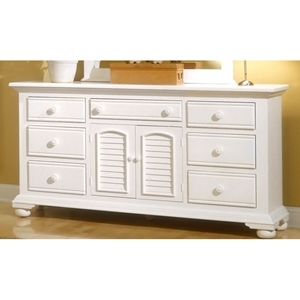 Cottage Traditions Triple Dresser in Eggshell White 
