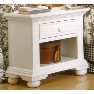 Cottage Traditions Small Nightstand in Eggshell White 
